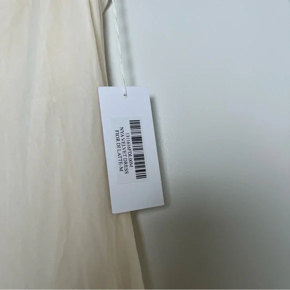 NWT Reformation Nya Velvet Maxi Dress Size‎ Medium - Picture 4 of 6